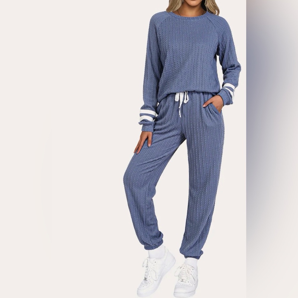 NWT Blue Women's Matching Lounge Set EKR